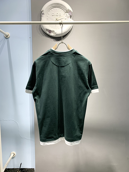 プラダコピー2層のコントラストTシャツ