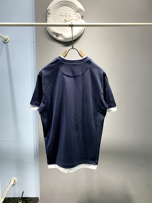 プラダコピー2層のコントラストTシャツ
