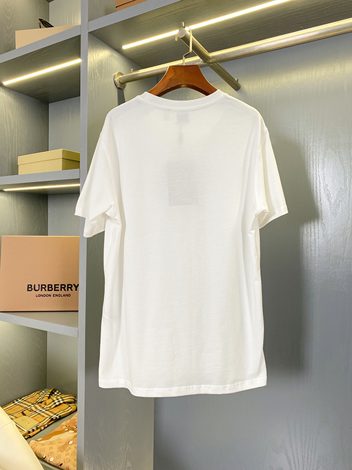 バーバリースーパーコピー 新しいヴィンテージ霜白大柄ポケット半袖Tシャツ
