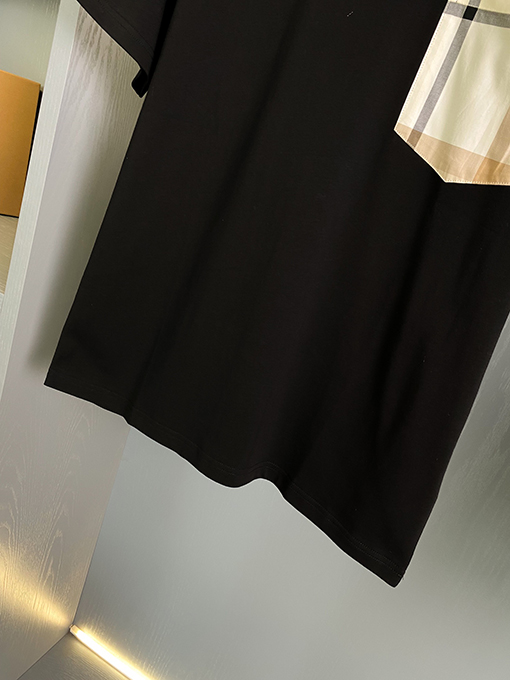 バーバリースーパーコピー 新しいヴィンテージ霜白大柄ポケット半袖Tシャツ