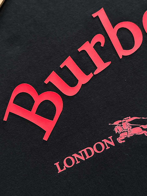 バーバリー 新しいプリント半袖Tシャツ
