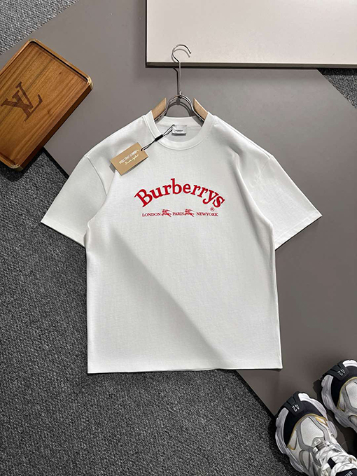 バーバリー 新しいプリント半袖Tシャツ