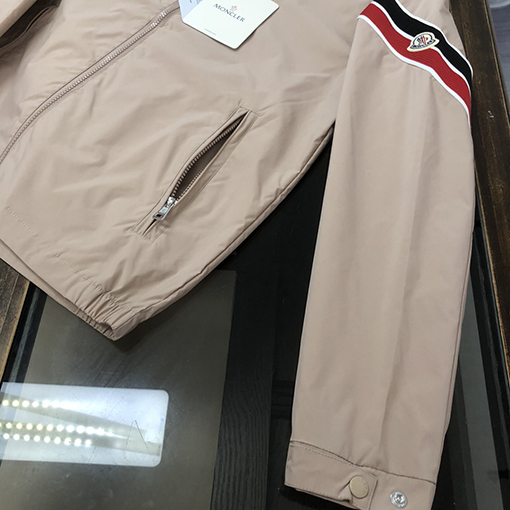 モンクレールナイロントレンチコートジャケット