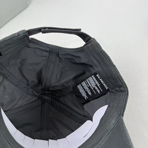 バレンシアガファッションベースボールキャップ