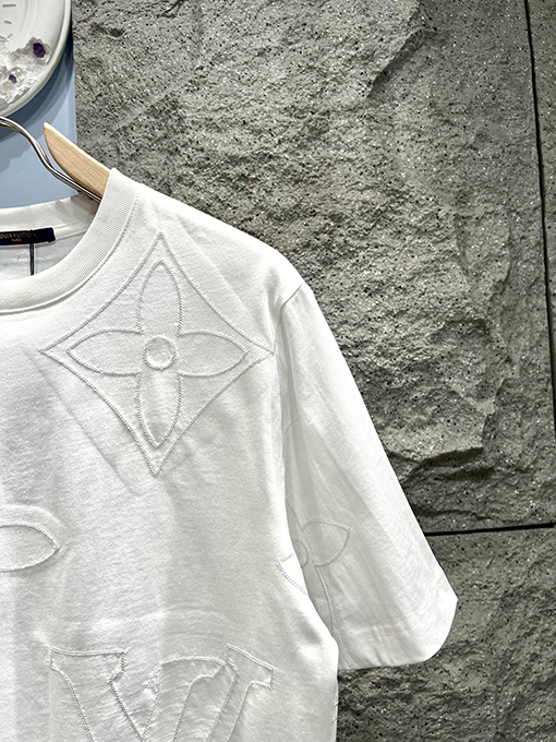 ルイヴィトンフルサイズMONOGRAM刺繍カットTシャツ