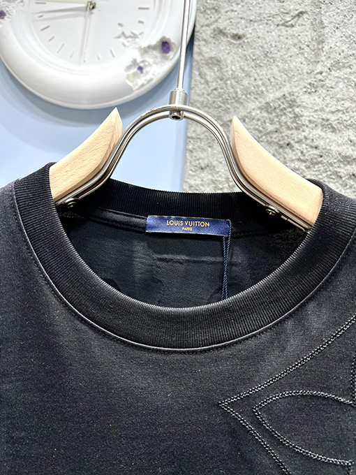 ルイヴィトンフルサイズMONOGRAM刺繍カットTシャツ