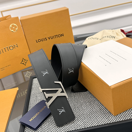ルイヴィトン LV Initiales Blason 両面ベルト