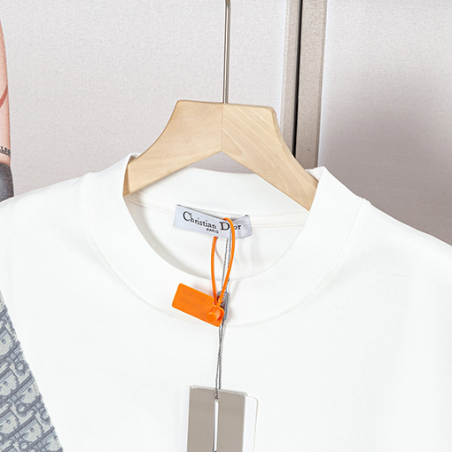 ディオール25ssロゴ半袖Tシャツ
