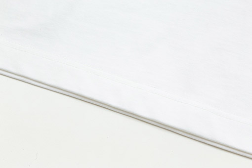 バーバリーコピー胸にアルファベットの半袖Tシャツ