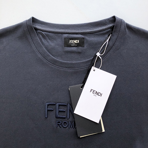 フェンディスーパーコピー 刺繍ロゴ入りクルーネックTシャツ