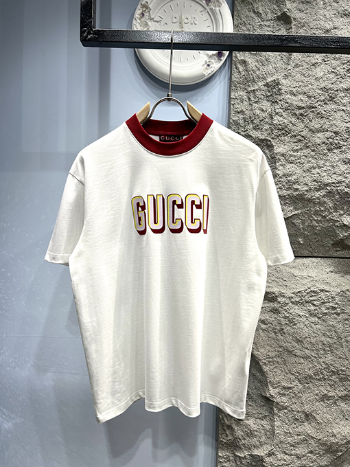 グッチ新作 シャドウレタリング 半袖Tシャツ