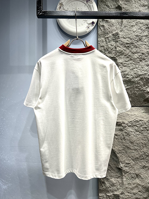 グッチ新作 シャドウレタリング 半袖Tシャツ