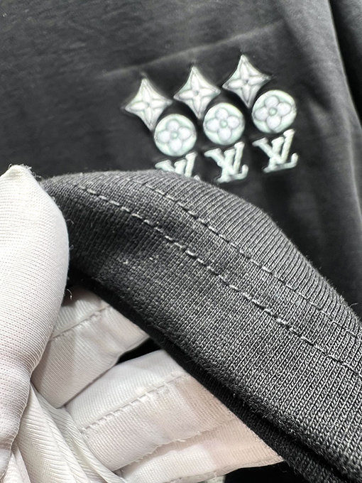 ルイヴィトンスーパーコピー刺繍ロゴ 半袖Tシャツ
