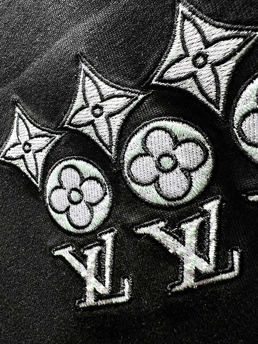 ルイヴィトンスーパーコピー刺繍ロゴ 半袖Tシャツ