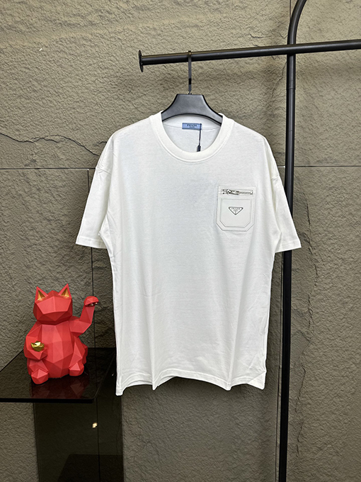 プラダポケットレザーパッチ ジップ付き クルーネック 半袖Tシャツ