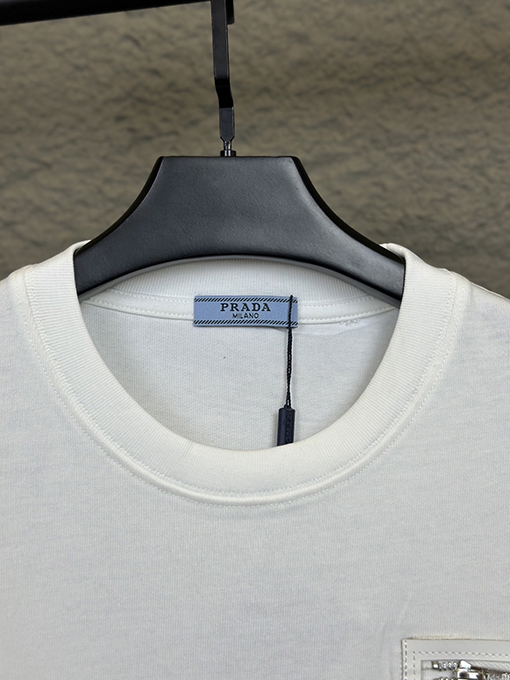 プラダポケットレザーパッチ ジップ付き クルーネック 半袖Tシャツ