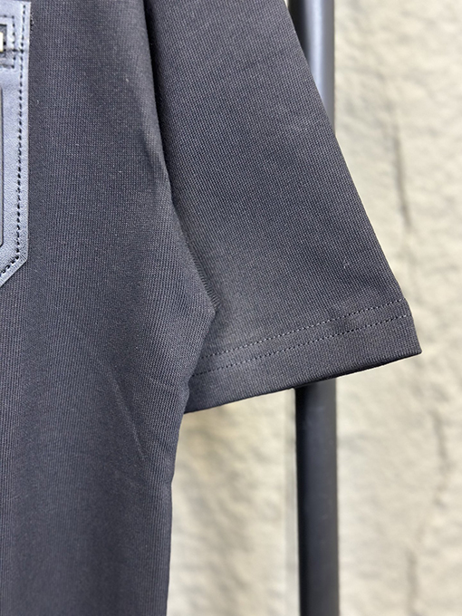 プラダポケットレザーパッチ ジップ付き クルーネック 半袖Tシャツ