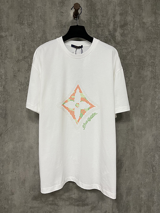 ルイヴィトン フラワー3Dロゴ ビーズ付き 半袖Tシャツ