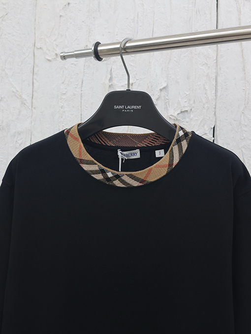 バーバリーコピーチェック柄の襟元クルーネック半袖Tシャツ
