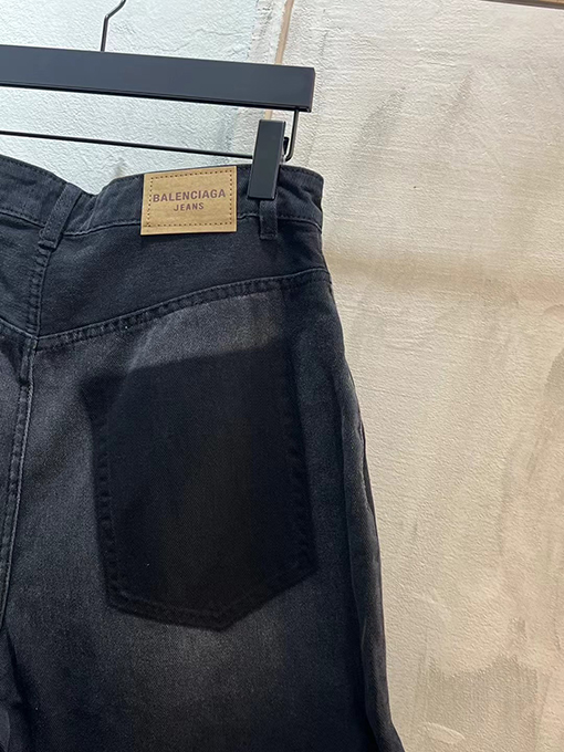 バレンシアガスーパーコピー 反転ポケットデニムパンツ