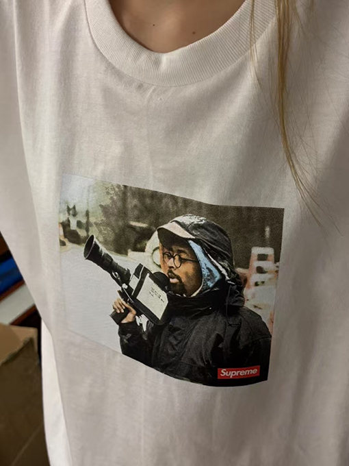 シュプリームコピーSUPREME X 40 ACRES コラボコレクションSS25 SPIKE TEEキャラクタープリント半袖シャツ