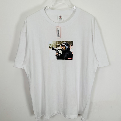 シュプリームコピーSUPREME X 40 ACRES コラボコレクションSS25 SPIKE TEEキャラクタープリント半袖シャツ