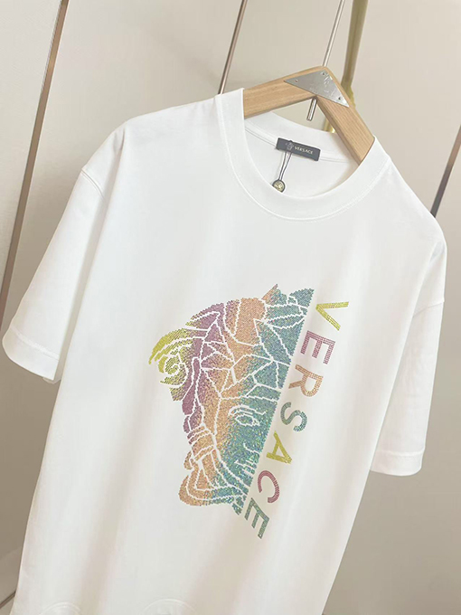 ヴェルサーチスーパーコピー半分のメデューサのアバターTシャツ