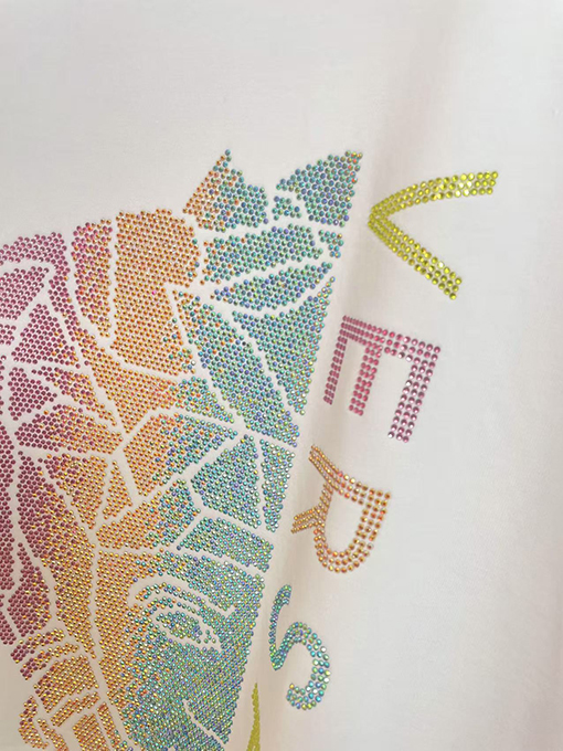 ヴェルサーチスーパーコピー半分のメデューサのアバターTシャツ