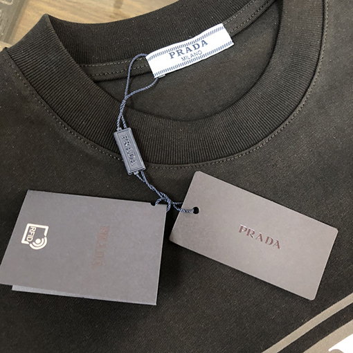 プラダ 新しいロゴプリントラウンドネック半袖Tシャツ