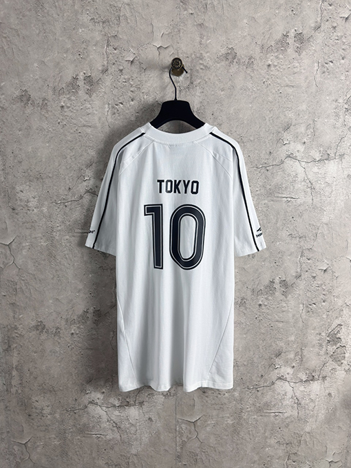 バレンシアガ サッカーNo.10東京限定マンチェスターユナイテッドユニフォーム半袖Tシャツ