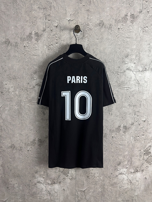 バレンシアガ サッカーNo.10パリ限定マンチェスターユナイテッド