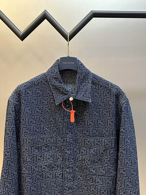 【FENDI】FFジャカード クロップドデニムジャケット フェンディ FFジャカードデニムジャケット 18,800円 CCS041549
