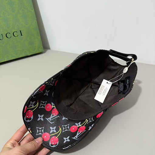 ルイヴィトン ベースボールキャップ 8,580円 CCS041596