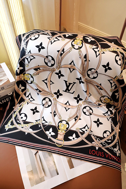 VUITTON スカーフグロップトップ ルイヴィトンスーパーコピートップツイルシルクスカーフ 7,580円