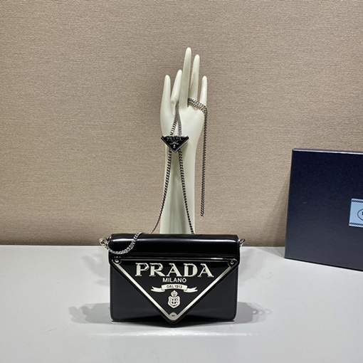 【完売必至】プラダ■シュシュ 三角ロゴ 花柄プリント Prada プリントファブリック シュシュ （プラダ(PRADA)プラダ