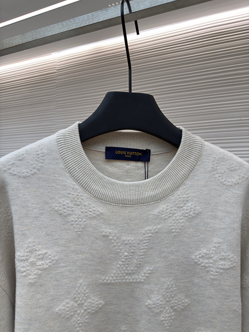 ルイヴィトン 新しい立体エンボスセーター