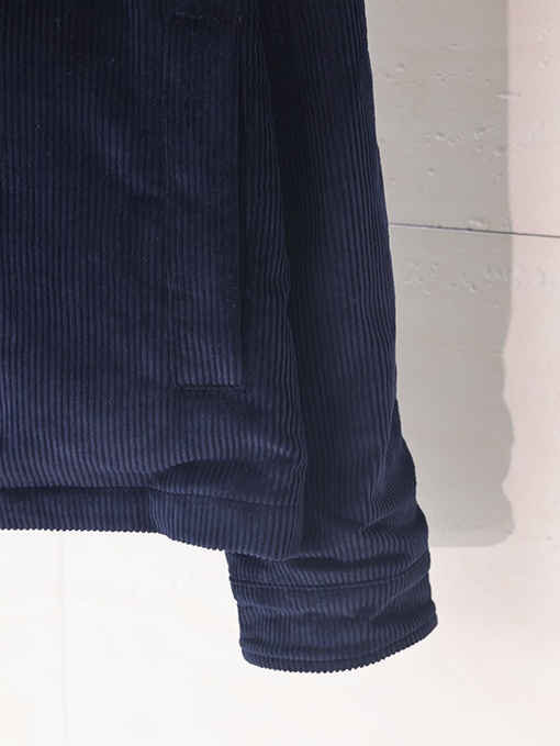 グッチスーパーコピー 新しいモデルコーデュロイレザーラペル刺繍ジャケット