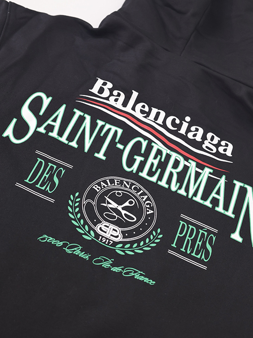 バレンシアガ 新しいアートマルチブランドプリントフード付きスパーカー