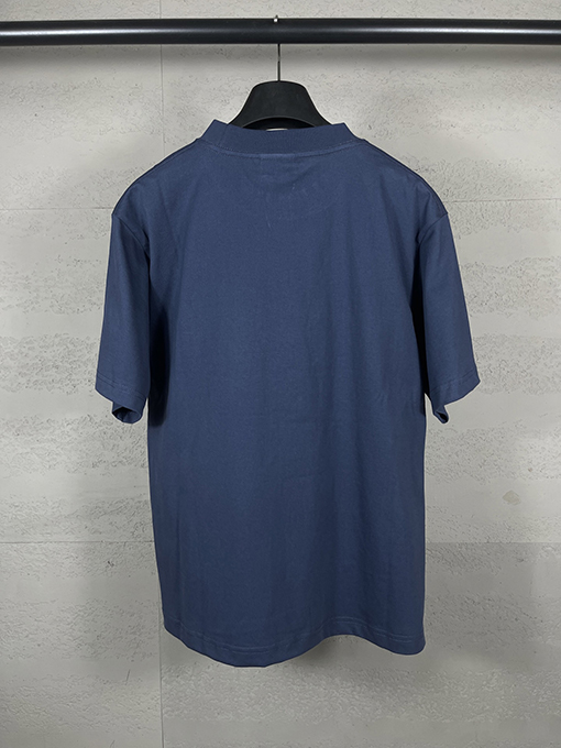 バレンシアガスーパーコピー レディースフロントに LUXURY ロゴパッチ刺繍半袖Tシャツ