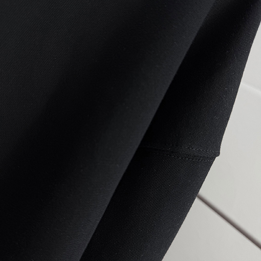 フェンディ FENDI 新しいラウンドネックのスパーカー