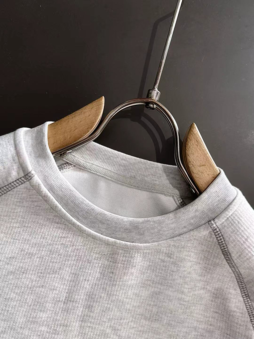 ディオール DIOR カウンターと同じスタイルの長袖シャツ