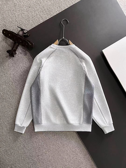 ディオール DIOR カウンターと同じスタイルの長袖シャツ