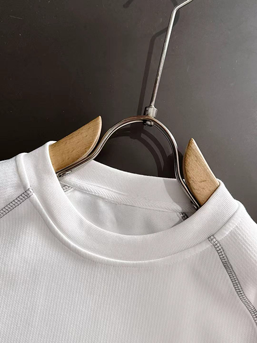 ディオール DIOR カウンターと同じスタイルの長袖シャツ