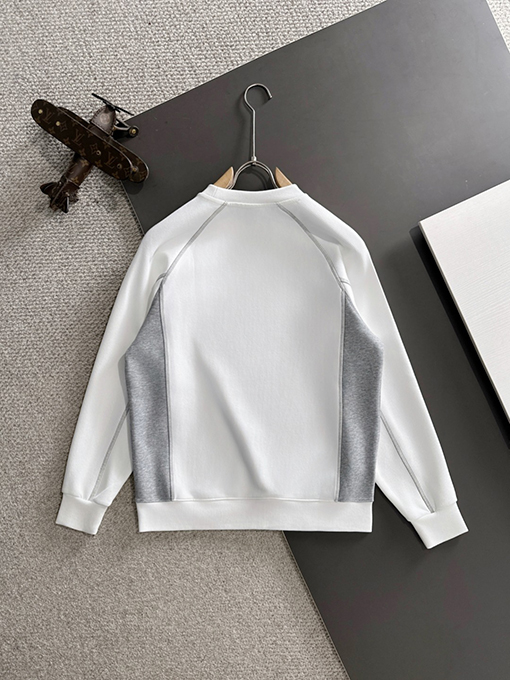 ディオール DIOR カウンターと同じスタイルの長袖シャツ