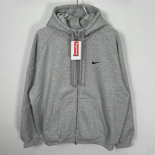 シュプリームコピー X NIKE ジョイントモデルのベルベットと厚のフード付きジッパースパーカー