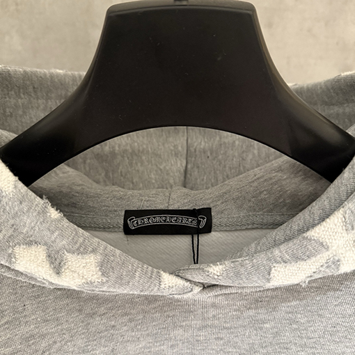 クロムハーツコピー ヘビーハットレーザーバーントフード付きスパーカー