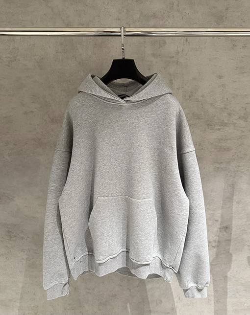 クロムハーツ 背中にレーザーをしたフード付きスパーカー