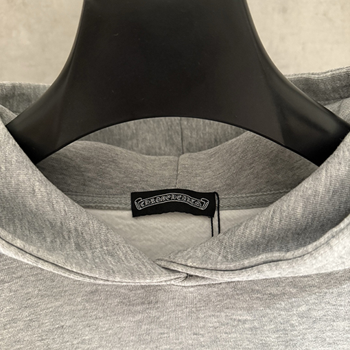 クロムハーツ 背中にレーザーをしたフード付きスパーカー