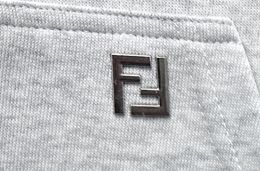 フェンディスーパーコピー FFレタリングジッパーカーディガンスパーカー