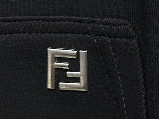 フェンディスーパーコピー FFレタリングジッパーカーディガンスパーカー